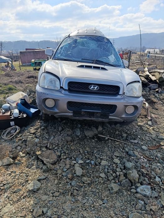 Hyundai Santa Fe( pentru piese)