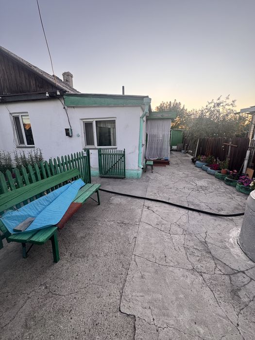Продается отдельно стоящий дом в соц городе.