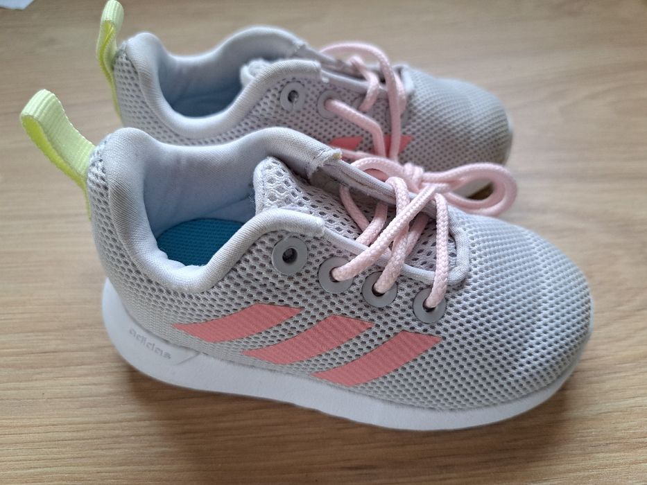 Летни маратонки Adidas, 20 номер