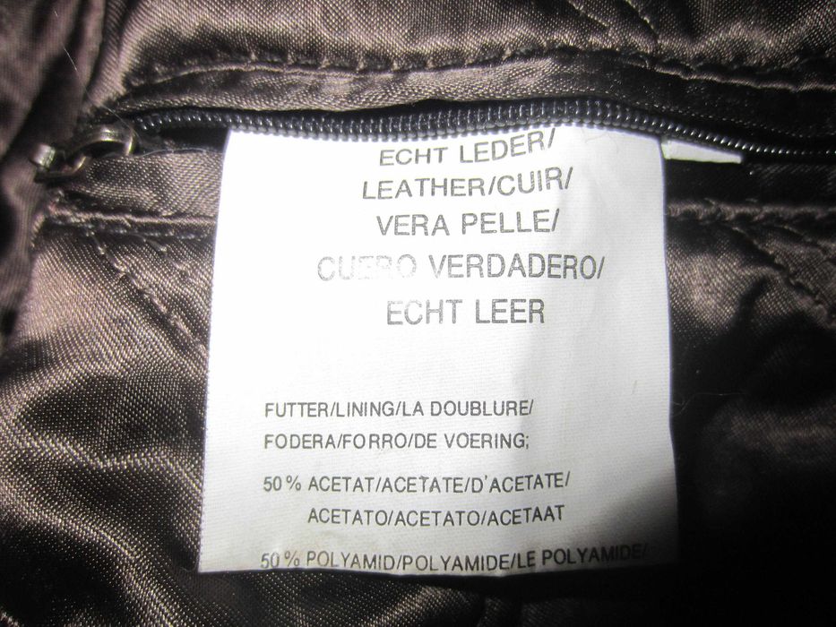 Haina piele M.Flues, masura XL54-56, piele foarte moale,stare f. buna.