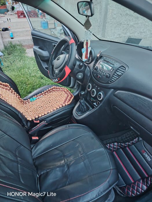 Vand mașina hyundai i10 2008