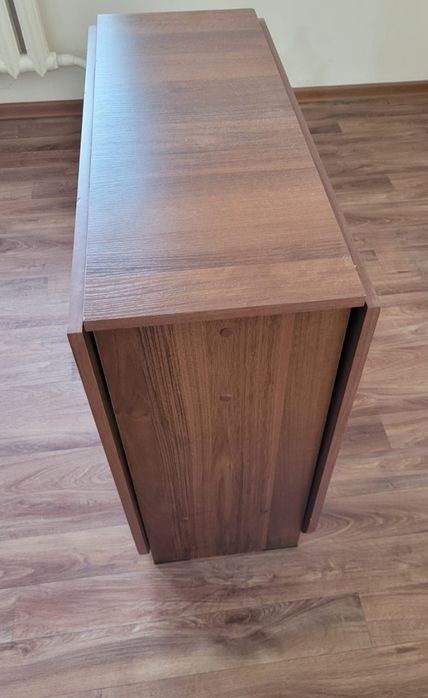 Продаю стол - книжку