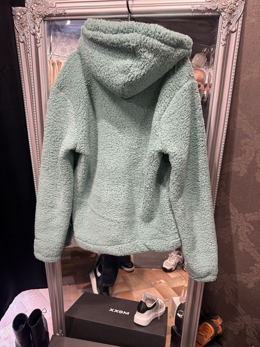 Продовам ветровки (якета)