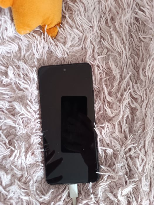 Продам телефон б/у