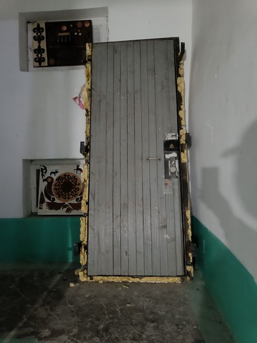 Железная дверь бу