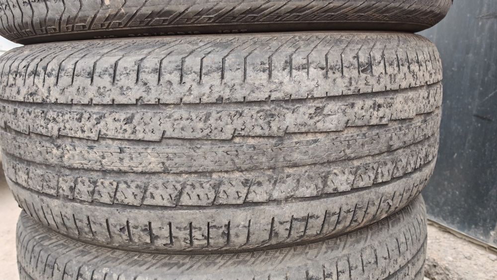 Продаётся недорогой комплект летней резины