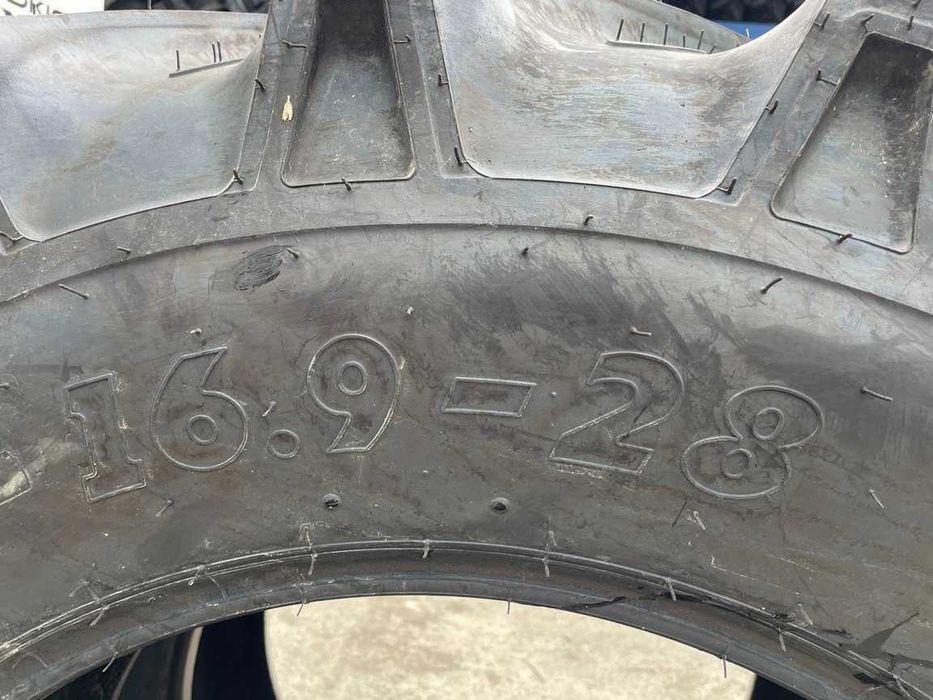 Marca BKT 16.9-28 cauciucuri noi cu 12 pliuri pentru tractor spate