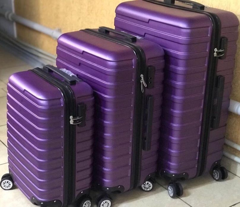 Чемодан пластиковые Магазин 24/7