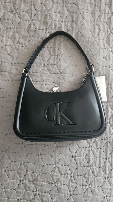 Calvin Klein - женска чанта