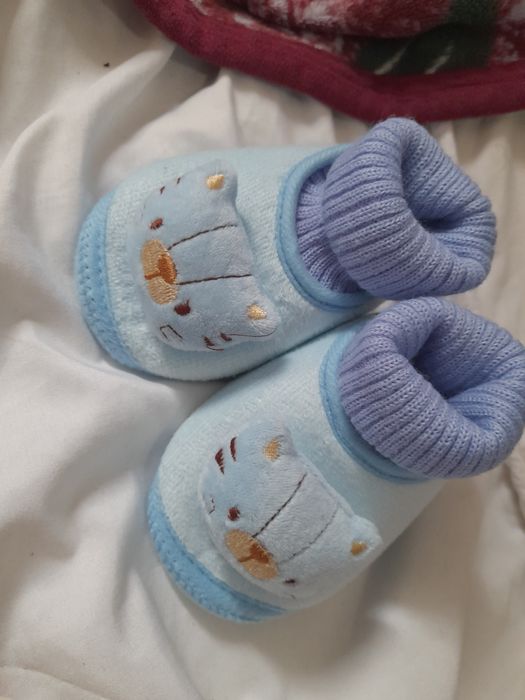 Papuci bebelusi universali