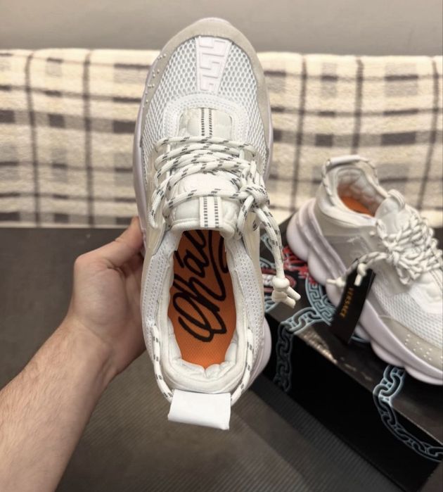 Vand versace chain reaction full white noi, cu cutie. Marimi de la 37 la 46