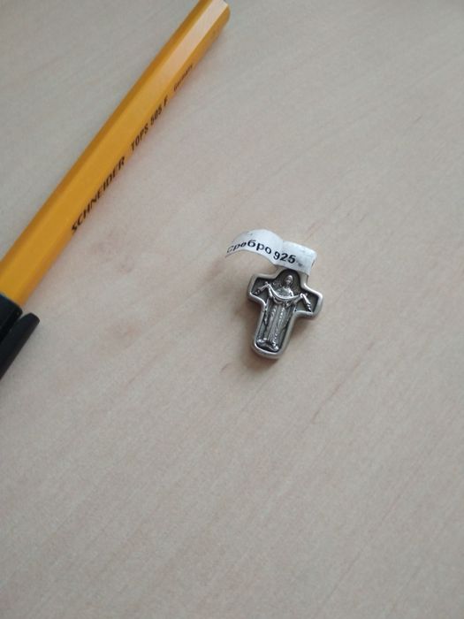 Нов масивен сребърен кръст, медальон