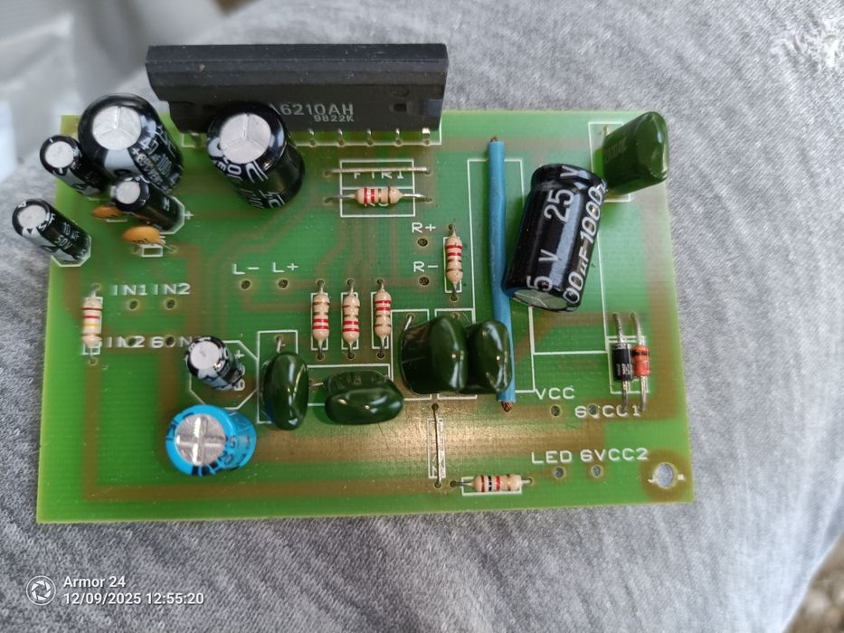 Diode redresoare, placa de circuit