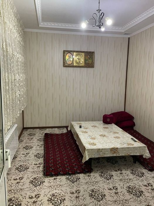 Қибрай тумани.Дурмон маҳалласида 6 сотих 5 хонали  уй сотилади.