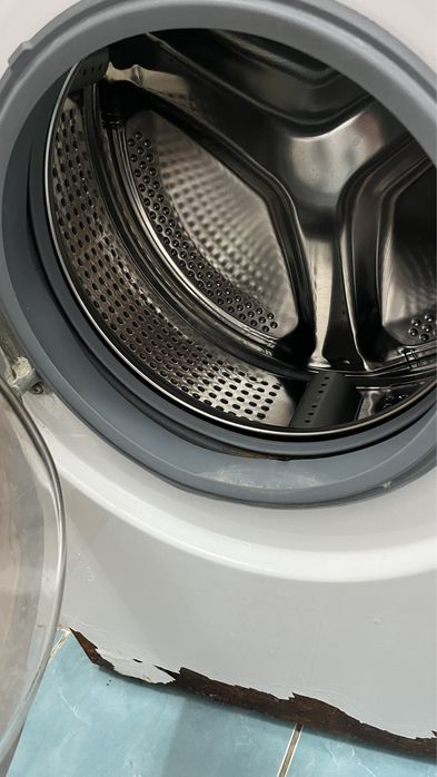 Стиральная машина рабочая