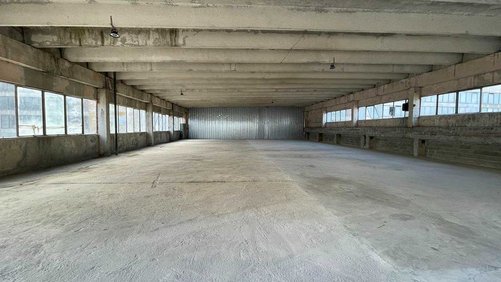 Дава се под наем Склад в Варна, Западна промишлена зона - 540 кв.м за 1927.8 € - Снимка #1