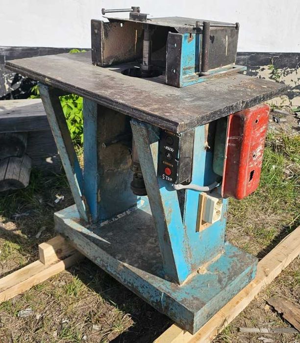 Продам фрезерный станок по дереву