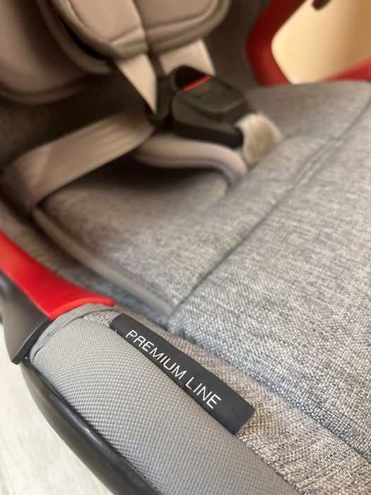 Детско столче за кола Britax Romer Advansafix IV R Grey Marble КАТО НОВО (изпрано и дезинфекцирано) - от 9 до 36 кг с ISOFIX + подарък!
