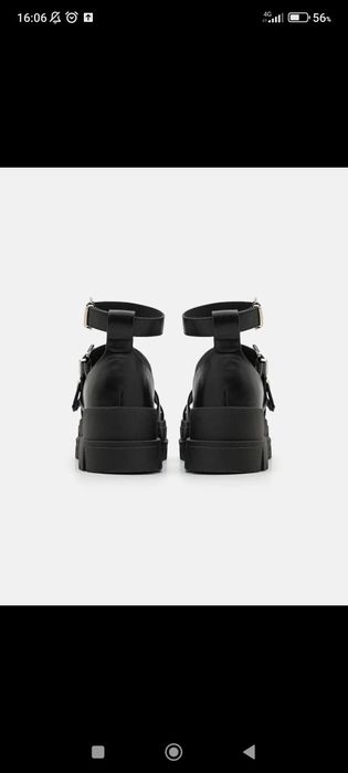 Sandale talpă groasă, in stare foarte buna, purtate o dată.