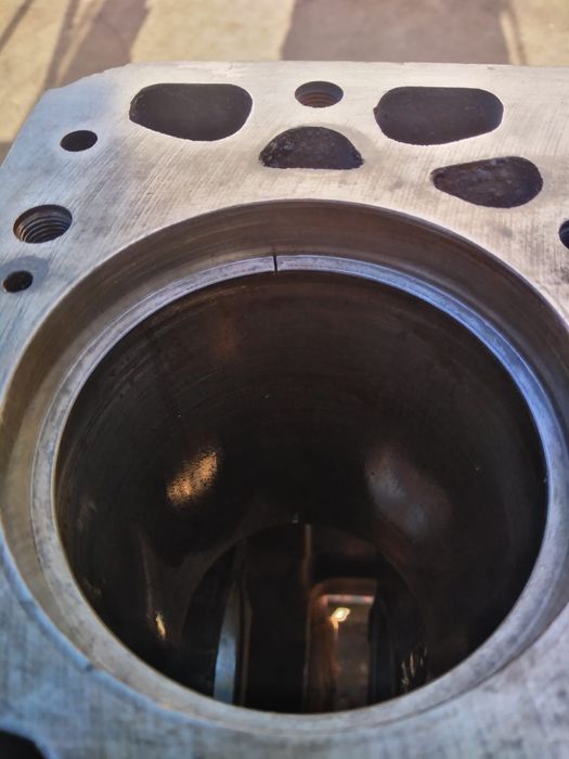 Motor tractor universal 483