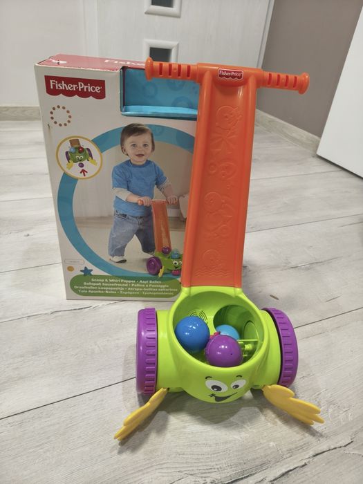 Музикална играчка за бутане с топчета Fisher Price Scoop & Whirl Popper