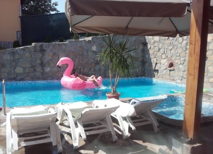 Дава се под наем Зала за събития в Плевен, Дружба 3 -  кв.м за 40.8 € - Снимка #10