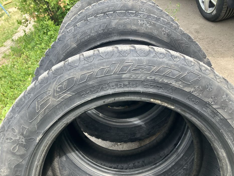 Продам  б у авто шины