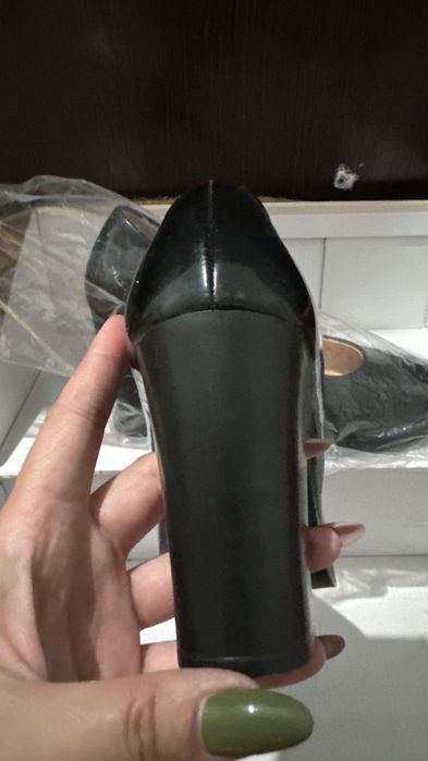 Туфли на каблуках