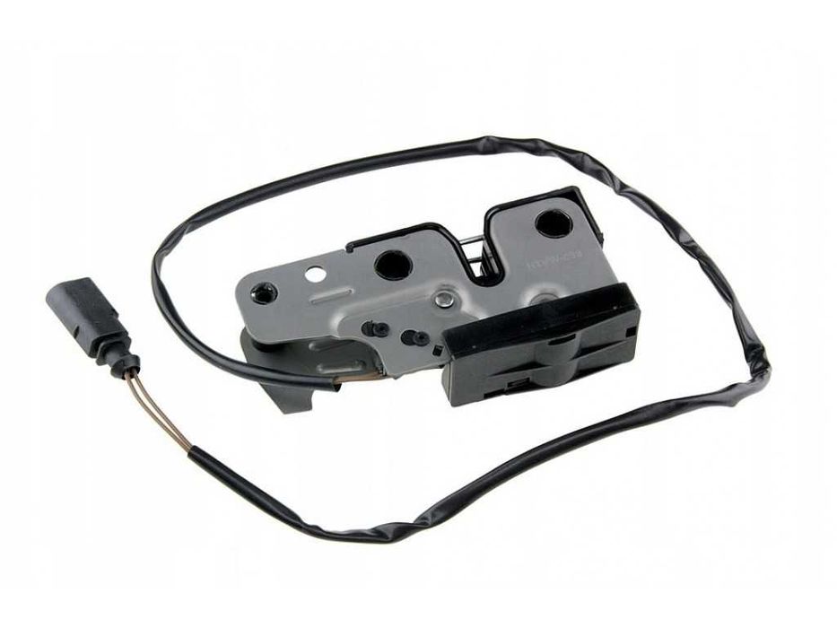 Брава за заключване на преден капак на VW Golf 5