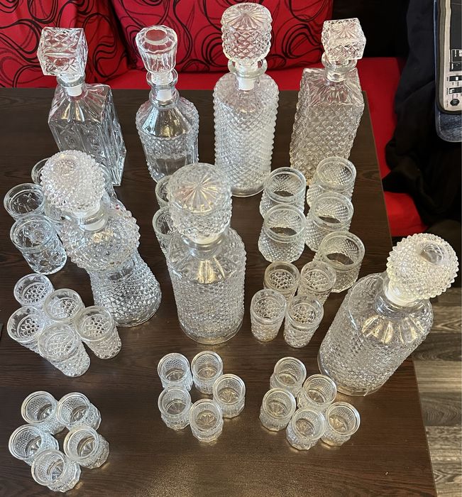 Гарафа с чаши. Ретро бутилки/шишета за алкохол