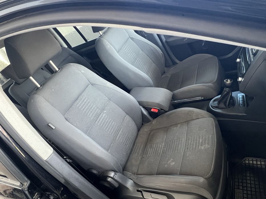 VW Touran 2.0TDi BMM 2010