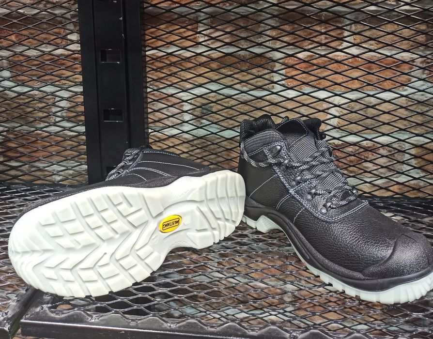 Ботинки "МУСТАНГ" Спецобувь