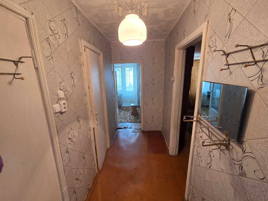 Продам 1 ком квартиру в 7 мкр