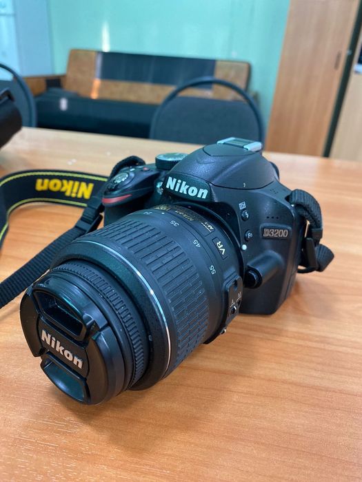 Продаю фотоаппарат Nikon 3200.