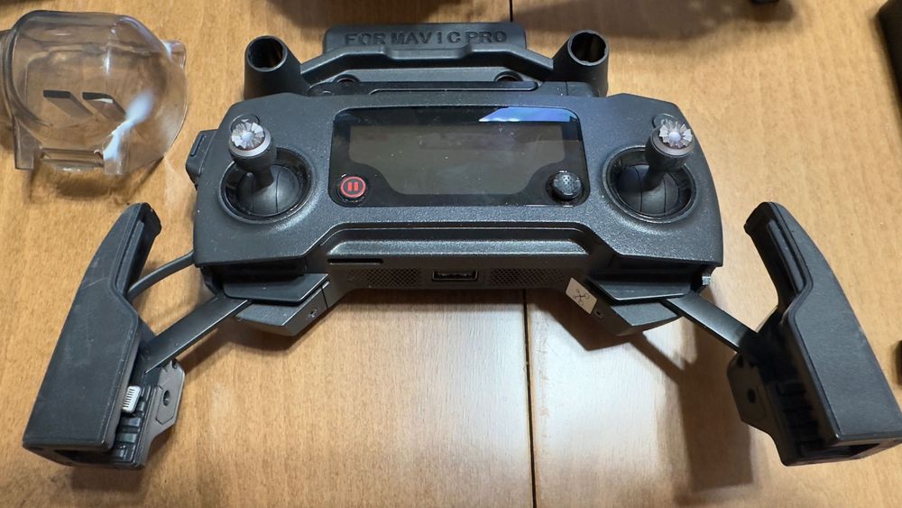 Дрон DJI mavic pro