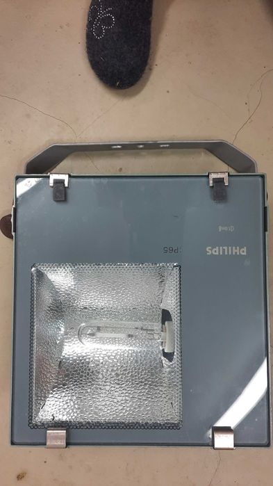 Proiector (6 buc) iodura metalica asimetric PHILIPS RVP351 1x250W IP65