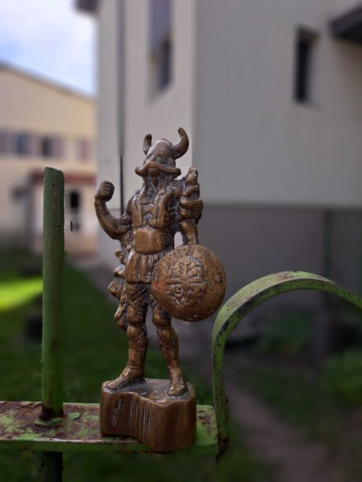 Винтидж месингова фигура