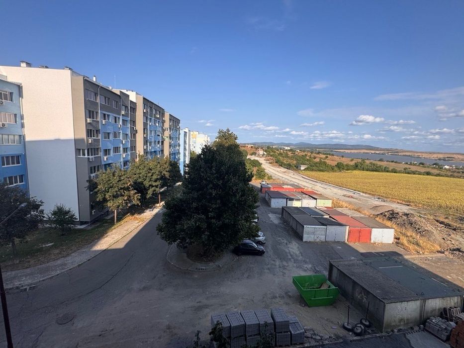 Продавам двустаен апартамент в новия жилищен комплекс „Панорама Бургас“, от собстевенник