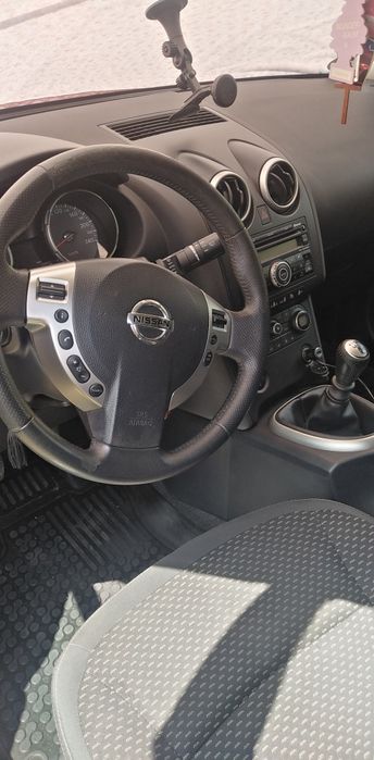 Vând Nissan Qashqai +2 an 2009