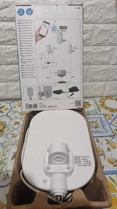 Antenă TV exterioară Schwaiger DTA4000 011 36dB