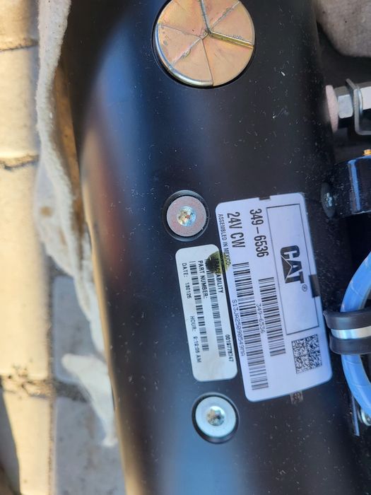 Продам стартер Cat новый