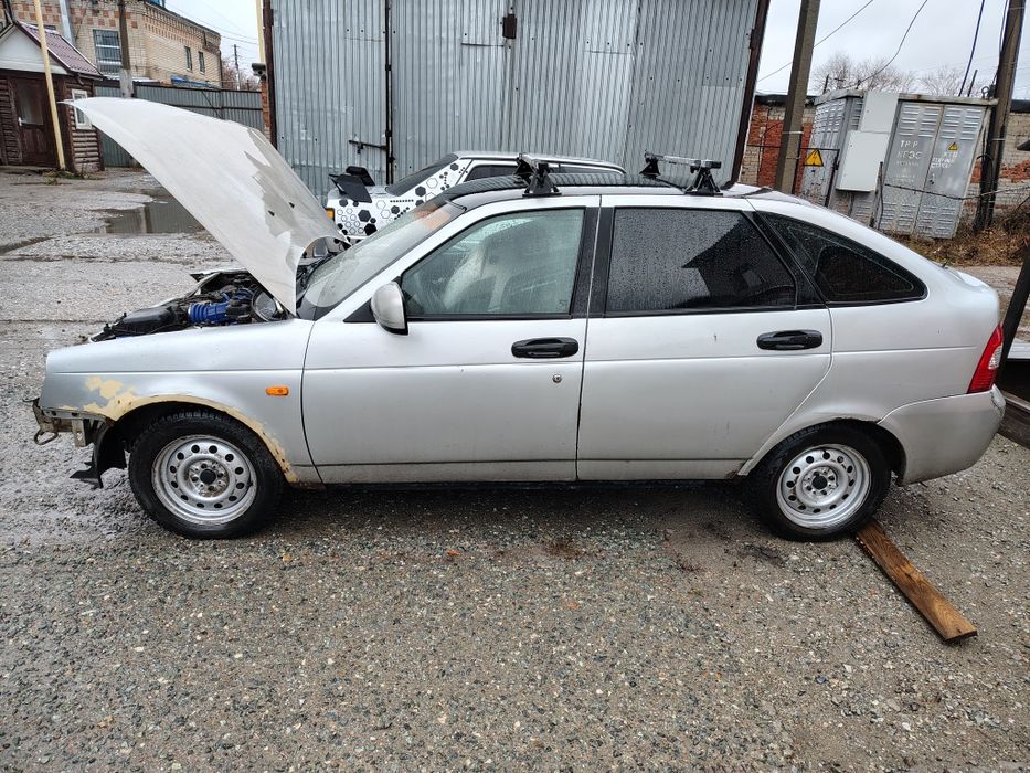 Продам автомобиль лада приора 2009 года