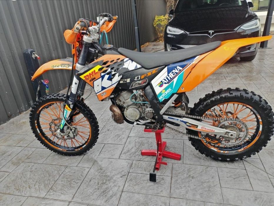 Vând ktm exc 200 an 2009