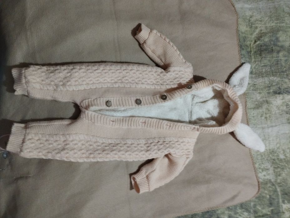 Продам комбинезон теплый