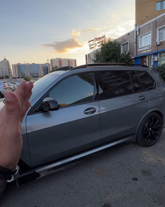 Автошторки LUTOR / BMW X7 G07 / Астана