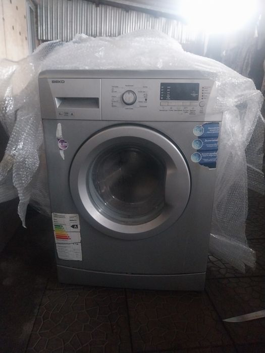 Продам стиральную машину