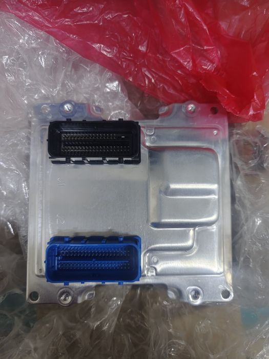 Блок управления двигателем Шевроле Оникс