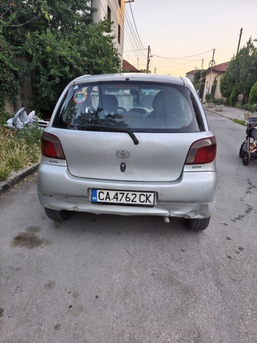 Тойота Ярис 1.3 2001г