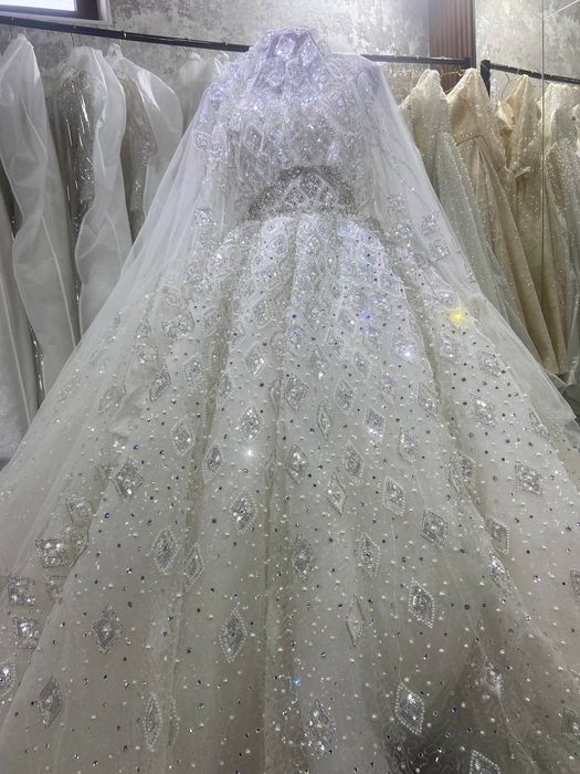 Yangi tuy liboslari xar xil turdagi yana kuylaklarimiz bor