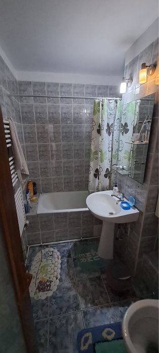 Apartament 2 camere de inchiriat Gaesti
